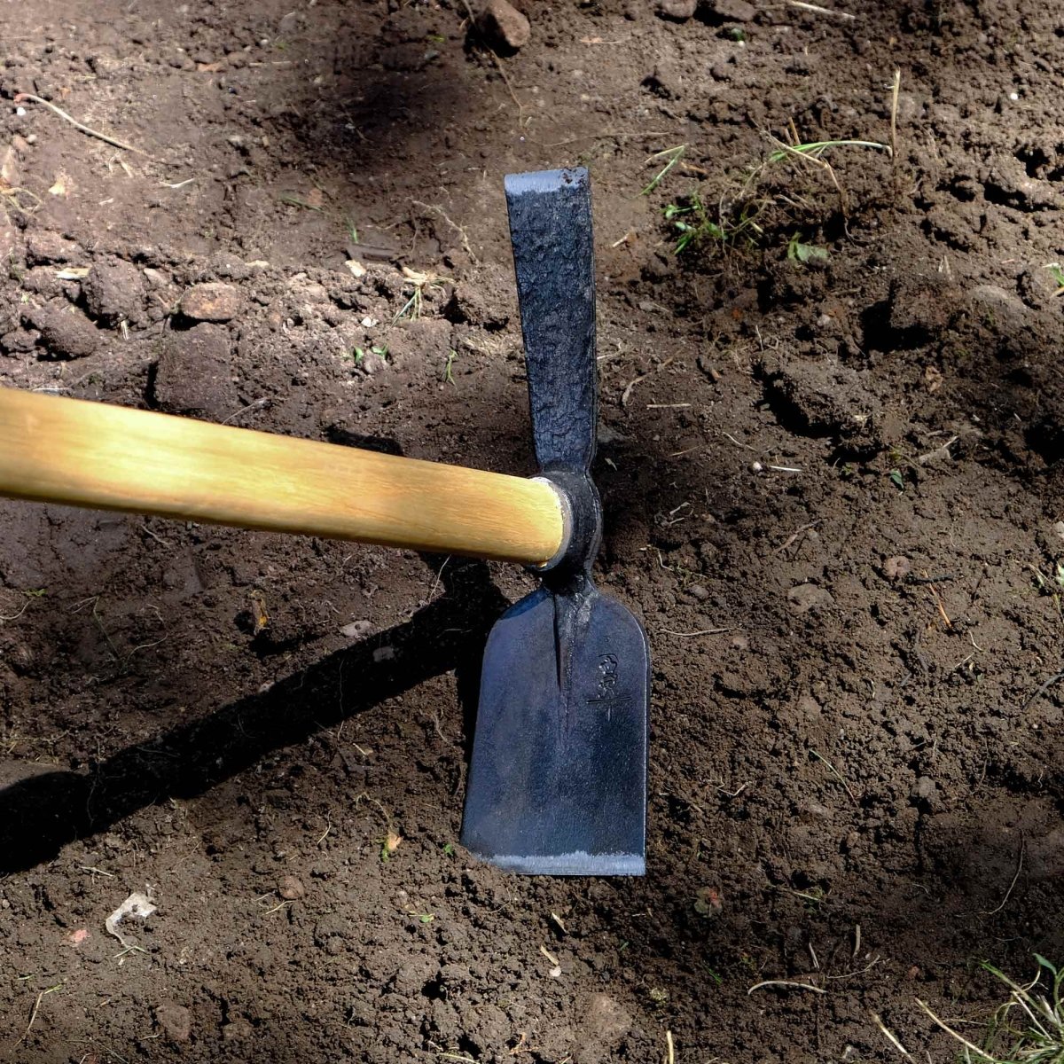 SHW Gartenhacke Breitblatt schmales Blatt mit Eschenstiel 135 cm - SHW - FIRE