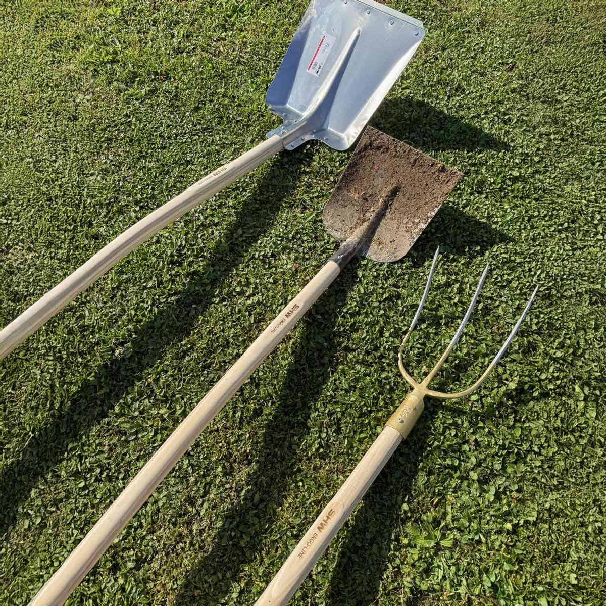 SHW Hallenser Alu - Randschaufel mit Stahlschutzkante Kante mit Ergo - Line Buche - Pappel - Stiel - SHW - FIRE